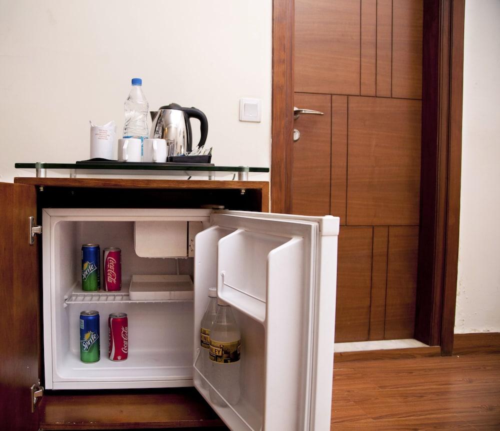 Alpina Hotels & Suites New Delhi Extérieur photo
