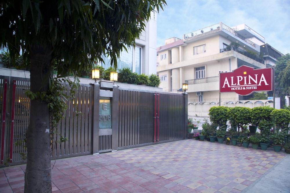 Alpina Hotels & Suites New Delhi Extérieur photo