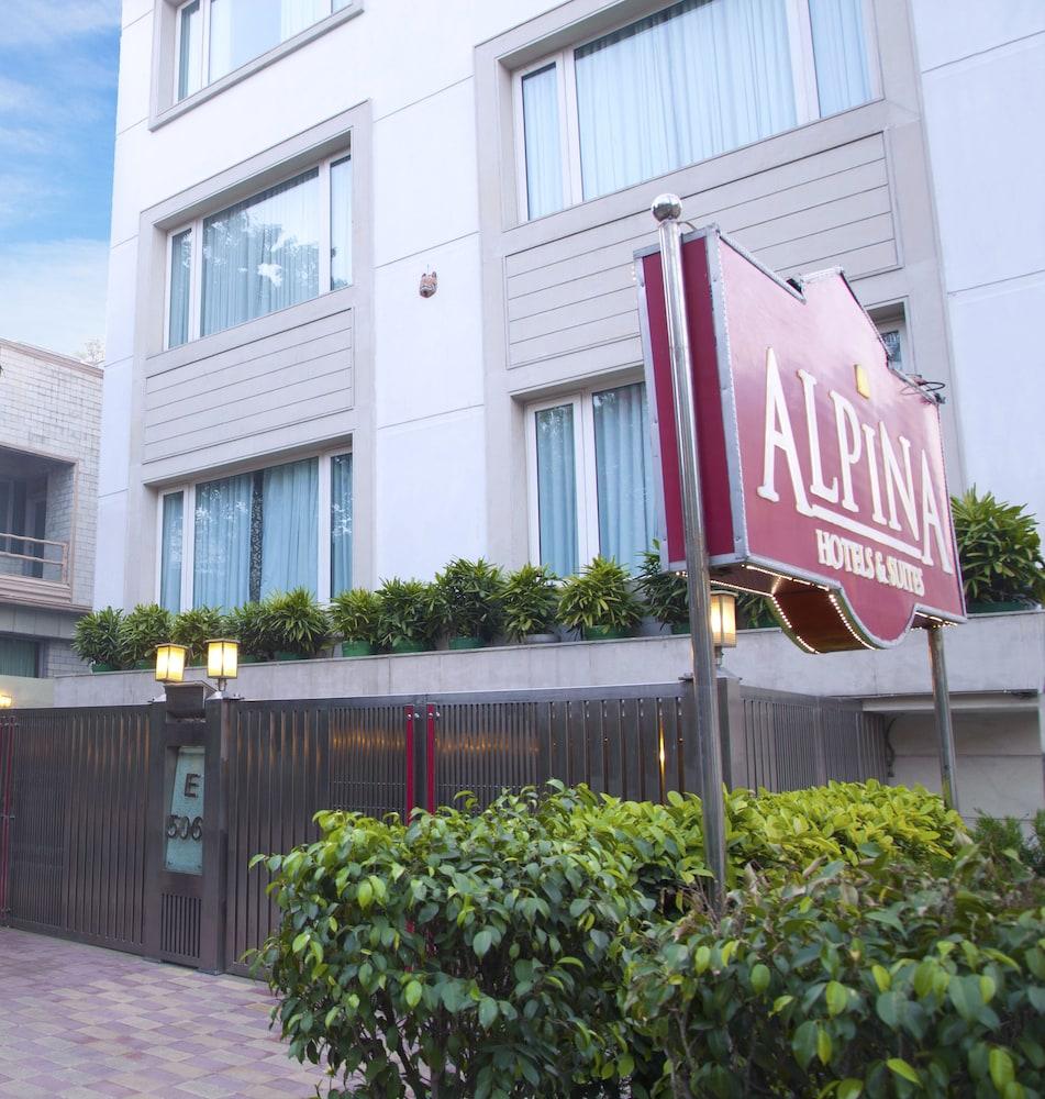 Alpina Hotels & Suites New Delhi Extérieur photo
