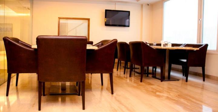 Alpina Hotels & Suites New Delhi Extérieur photo