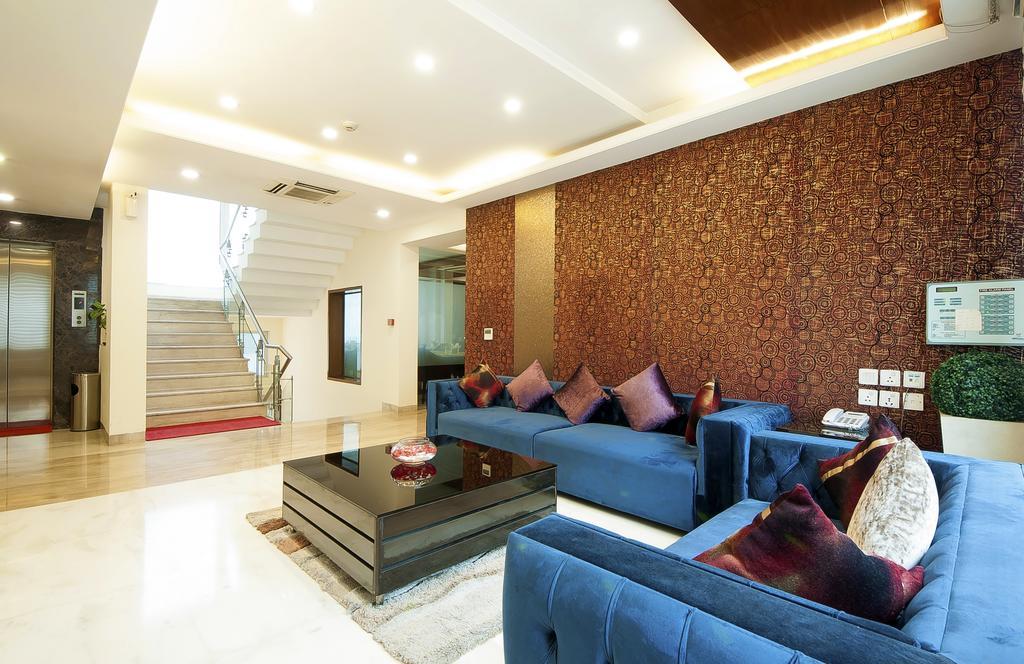 Alpina Hotels & Suites New Delhi Extérieur photo