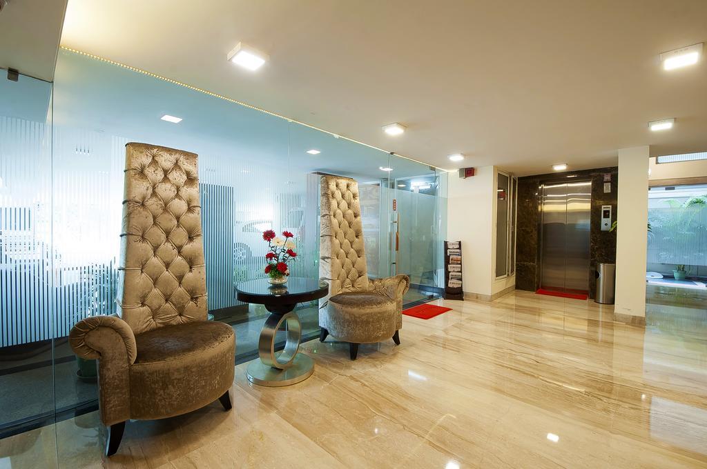 Alpina Hotels & Suites New Delhi Extérieur photo