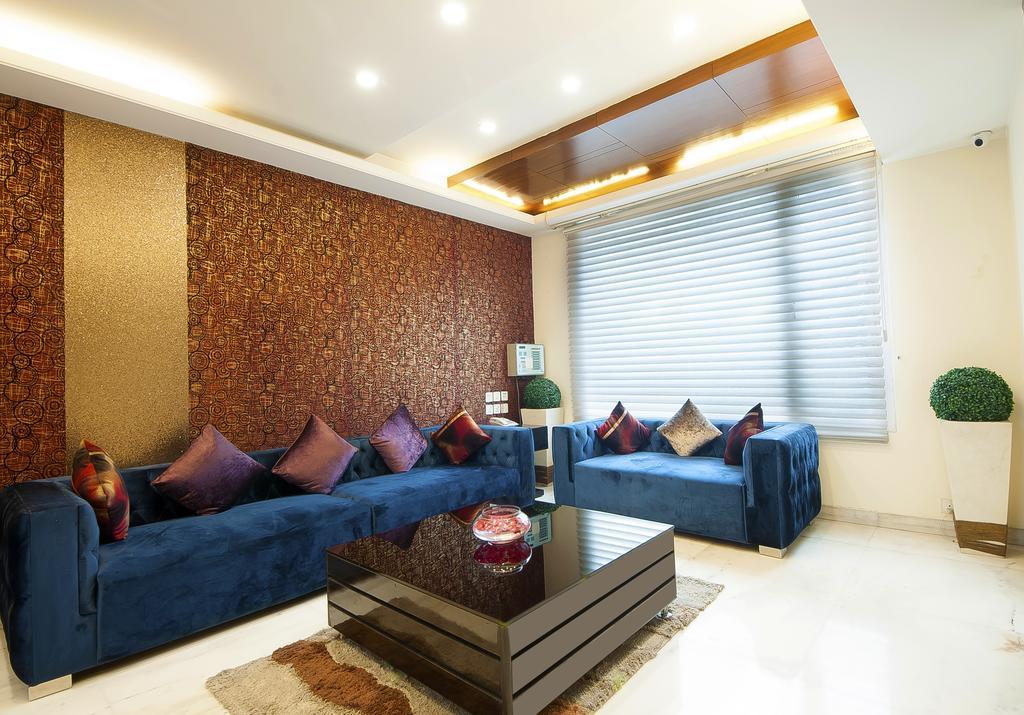 Alpina Hotels & Suites New Delhi Extérieur photo