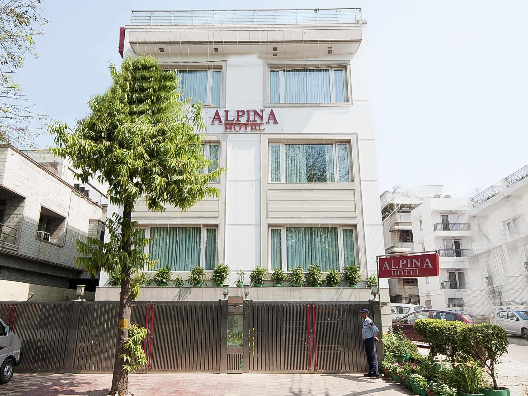 Alpina Hotels & Suites New Delhi Extérieur photo